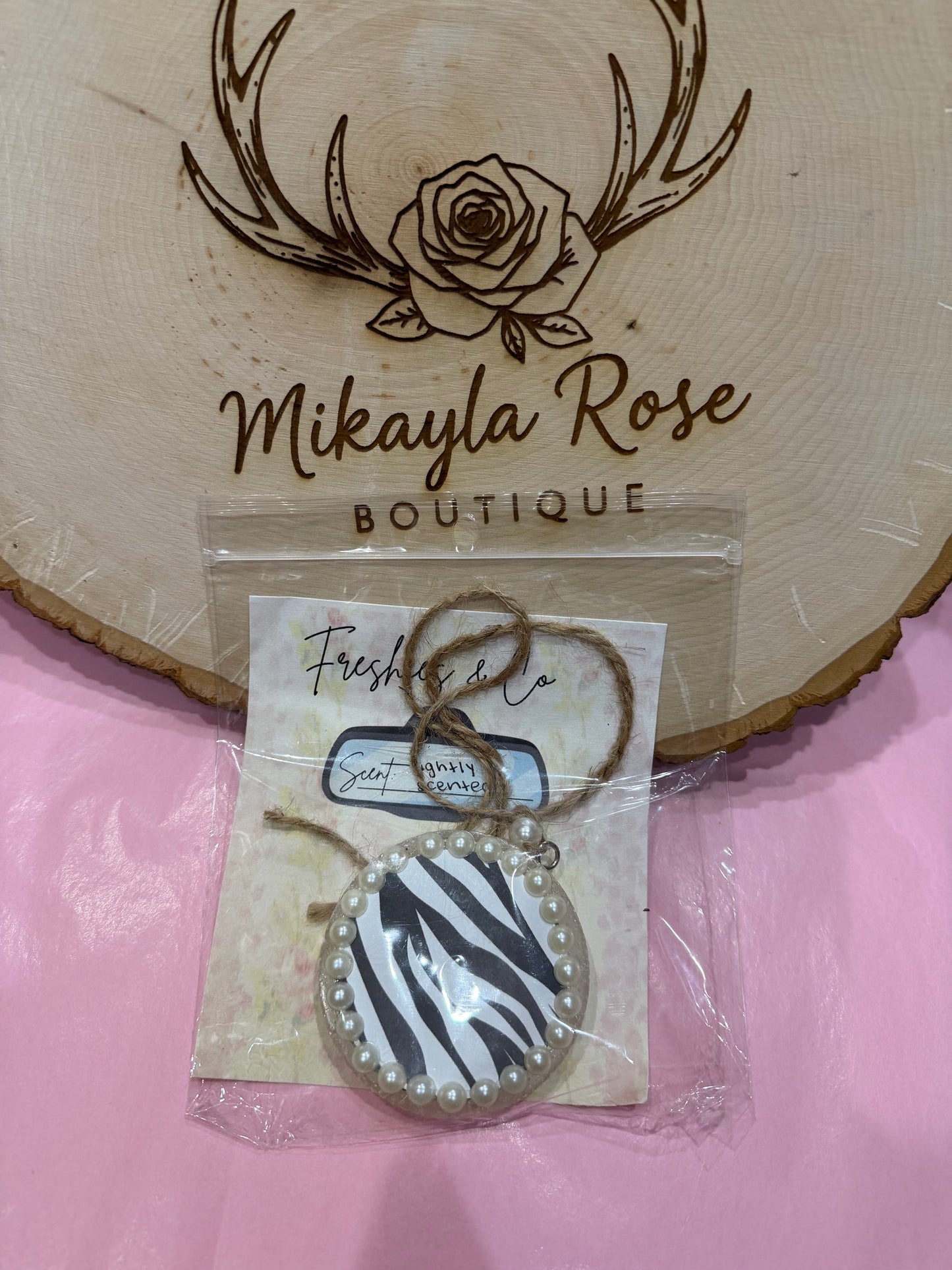 Lightly Scented Zebra Freshie